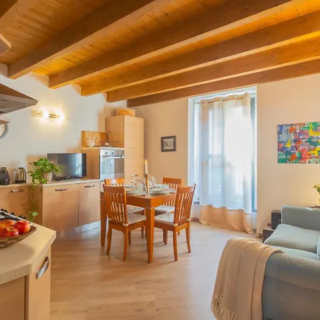 Apartamento Luini 7 By Rent Como