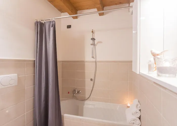 Luini 7 By Rent Apartment Como