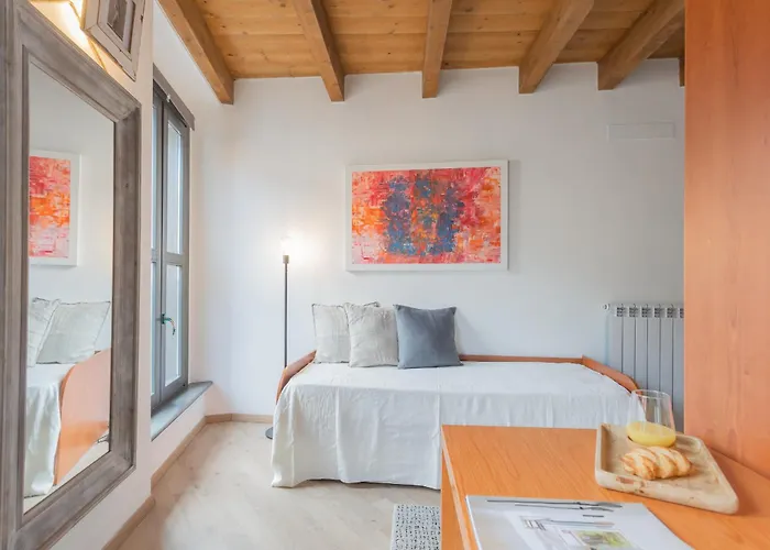 Luini 7 By Rent *